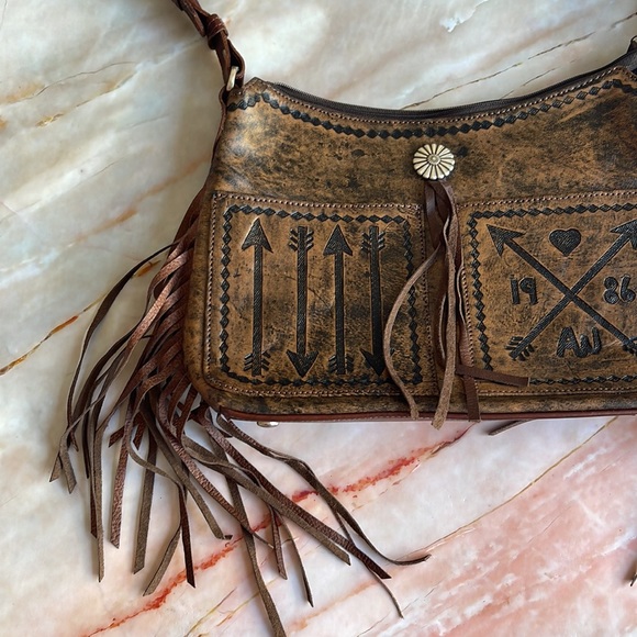 AMERICAN WEST | Cross My Heart leather tote bag - Picture 3 of 14